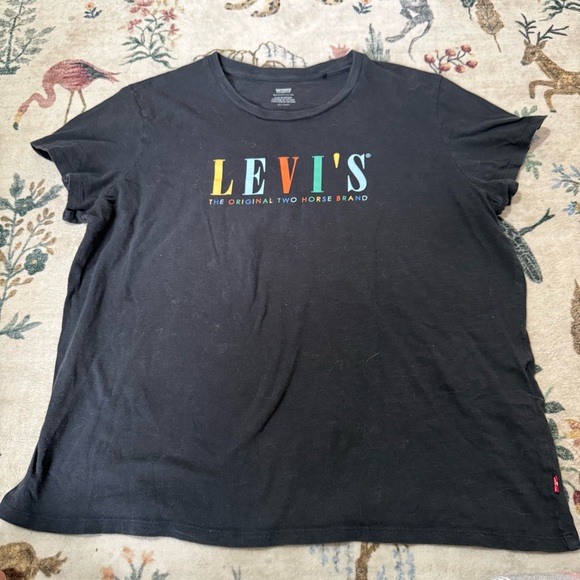 Levi's Tops - Levi's Black Tee with Multicolor Logo XL